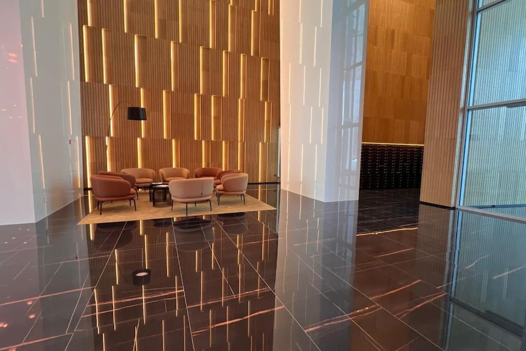 Апартаменты The First Skyscraper In Slovakia Братислава Экстерьер фото
